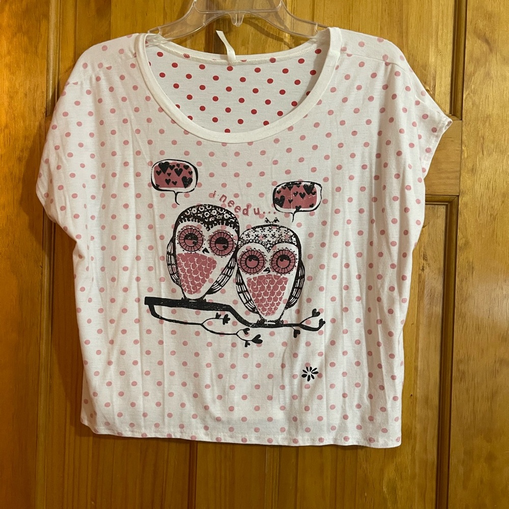 Bjewel Polka Dot Owl Graphic Blouse
Size Medium 8 - 10 
Cotton Poly Blend